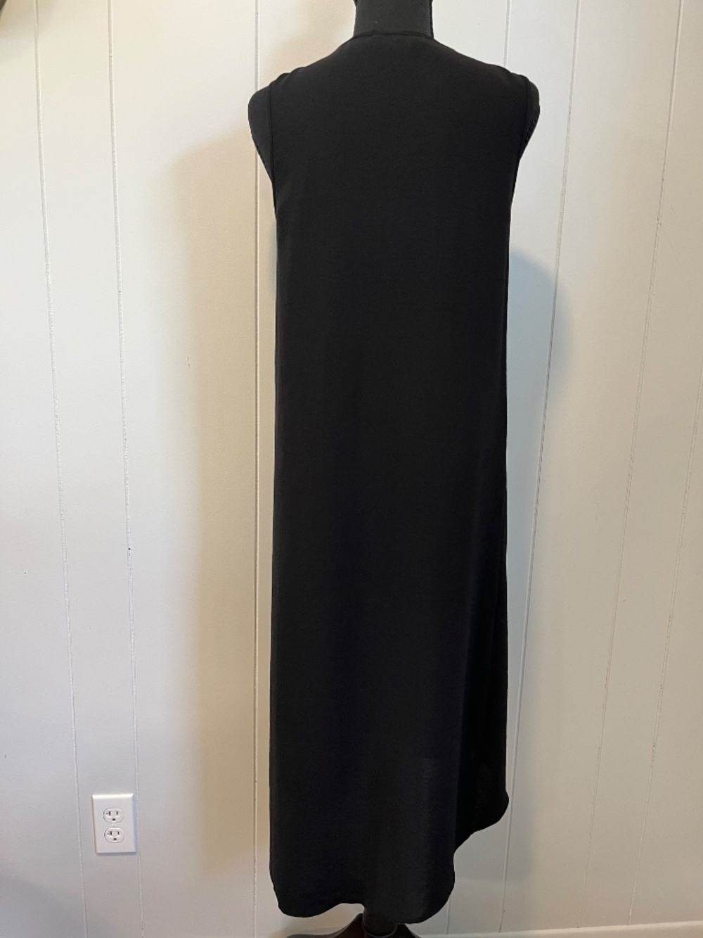 WHBM Asymmetrical Hem Black Dress Sleeveless V-Neck Drape Ruffle sz 4 - Picture 4 of 14